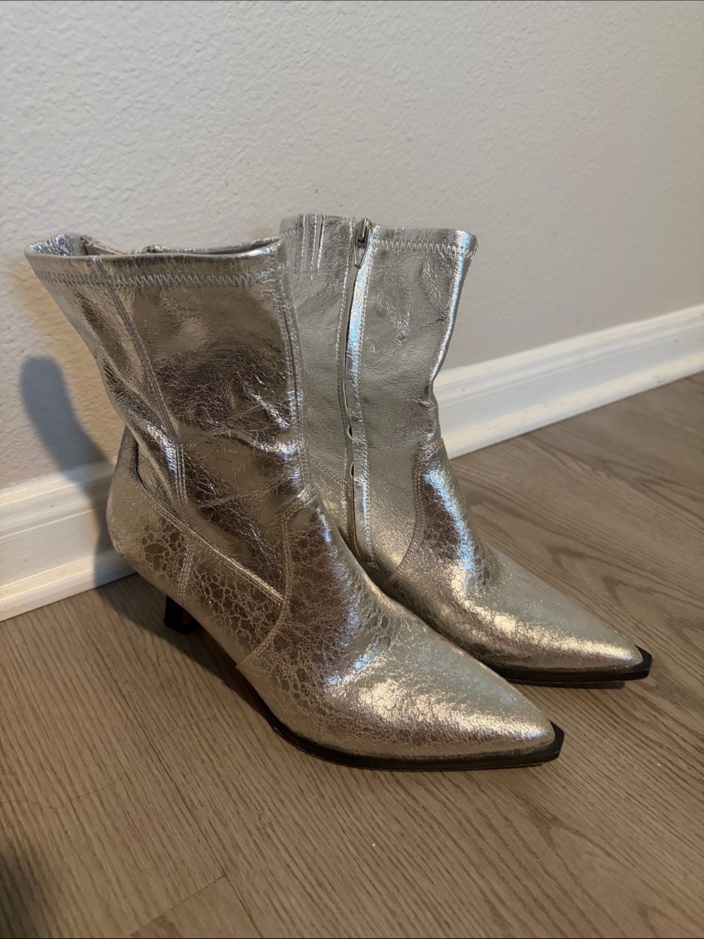 Dolce Vita Silver Pointed-Toe Ankle Booties with Low Heel Women’s 8